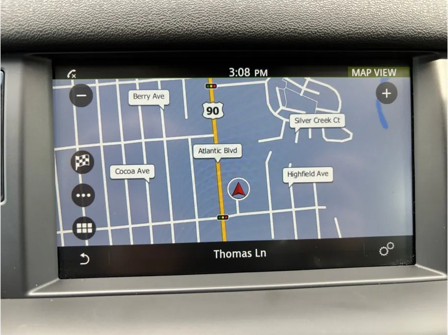 Land Rover Discovery Sport photo 27