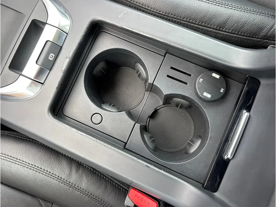 Land Rover Discovery Sport photo 31