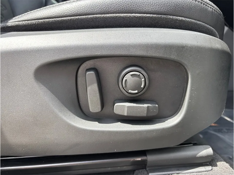Land Rover Discovery Sport photo 41