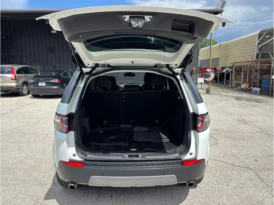 Land Rover Discovery Sport photo 44