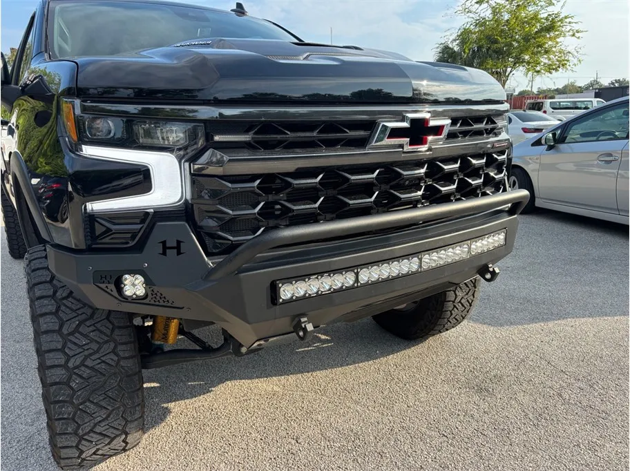 Chevrolet Silverado photo 14