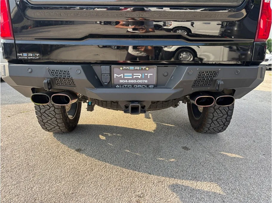 Chevrolet Silverado photo 18