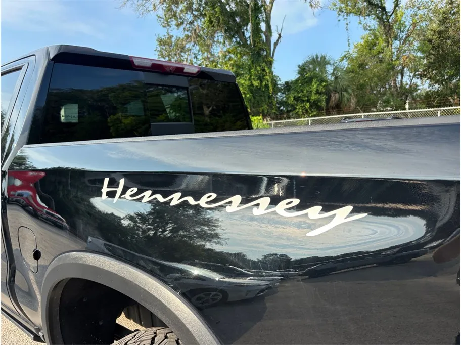 Chevrolet Silverado photo 19