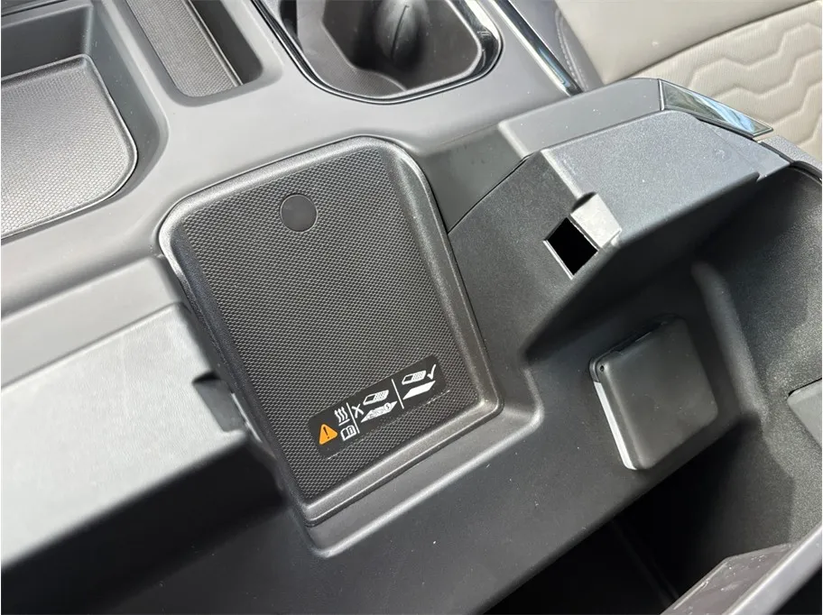 Chevrolet Silverado photo 40