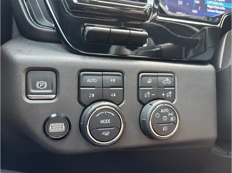 Chevrolet Silverado photo 41