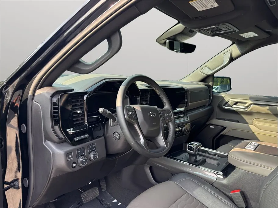 Chevrolet Silverado photo 6
