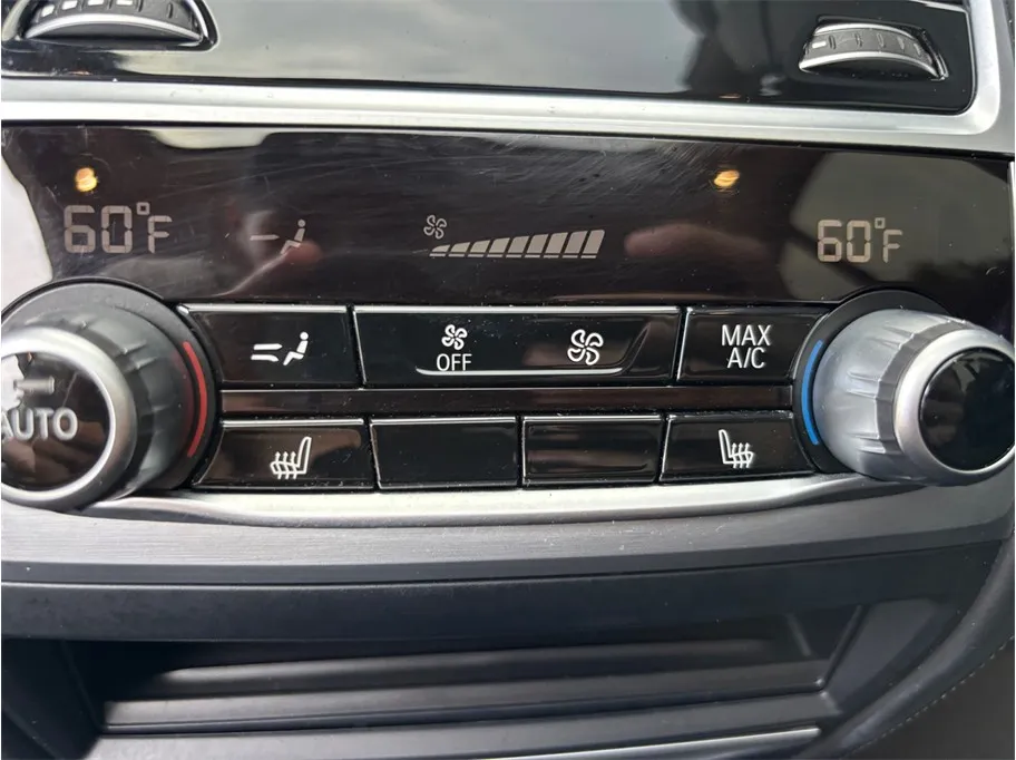 BMW 7 Series photo 43