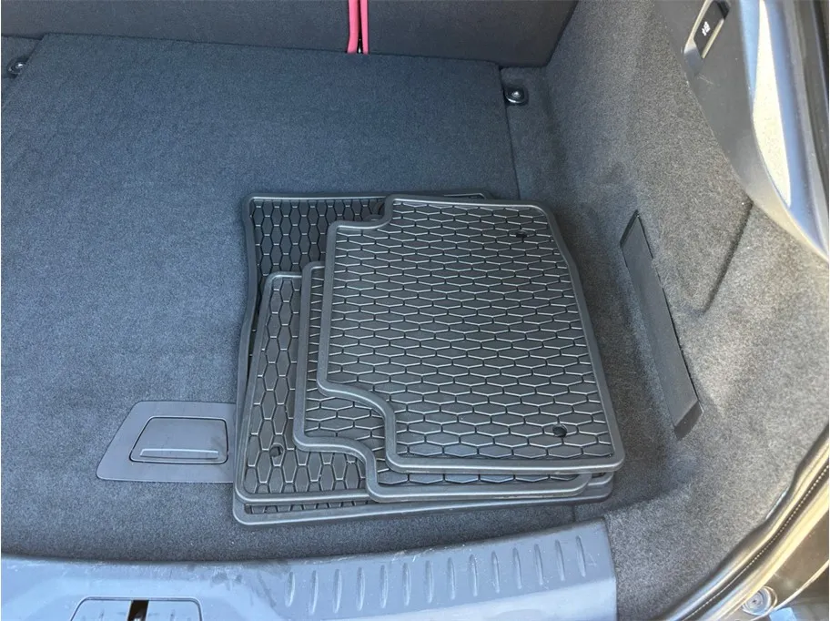 Jaguar I-PACE photo 48