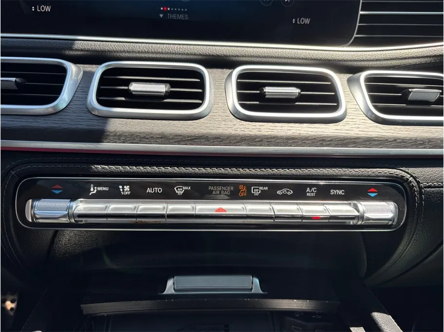 Mercedes-Benz GLE photo 35