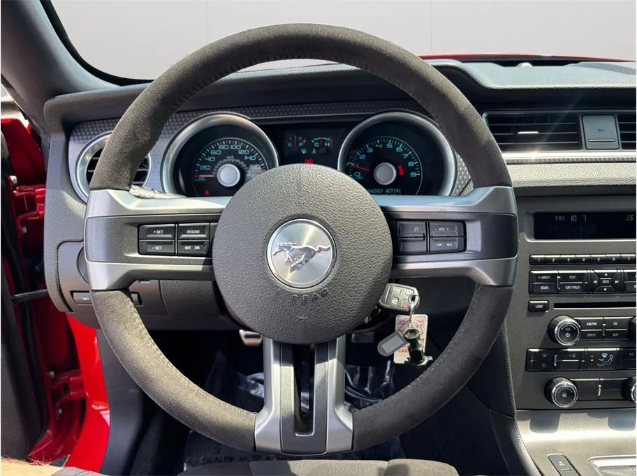Ford Mustang photo 20
