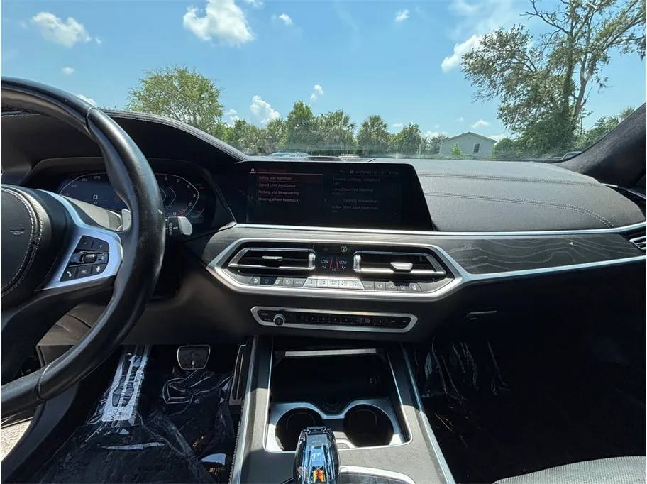 BMW X7 photo 11
