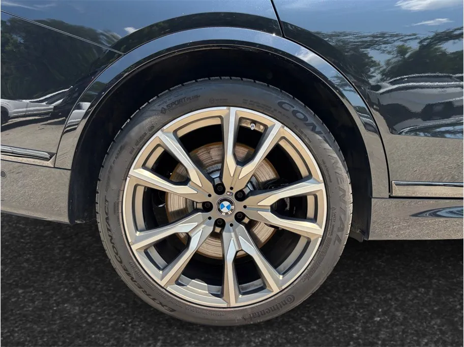 BMW X7 photo 15