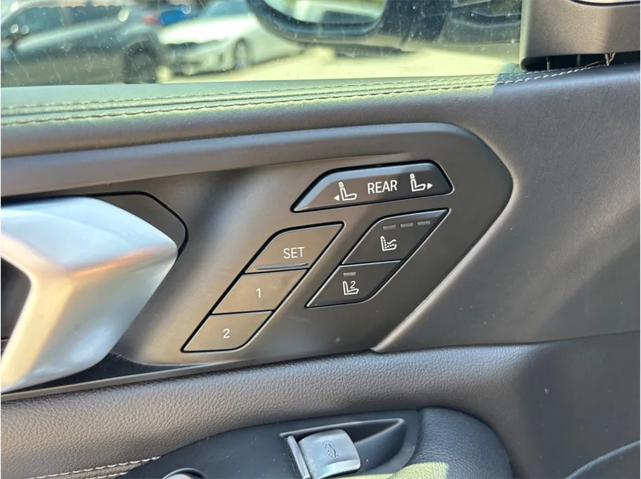 BMW X7 photo 24