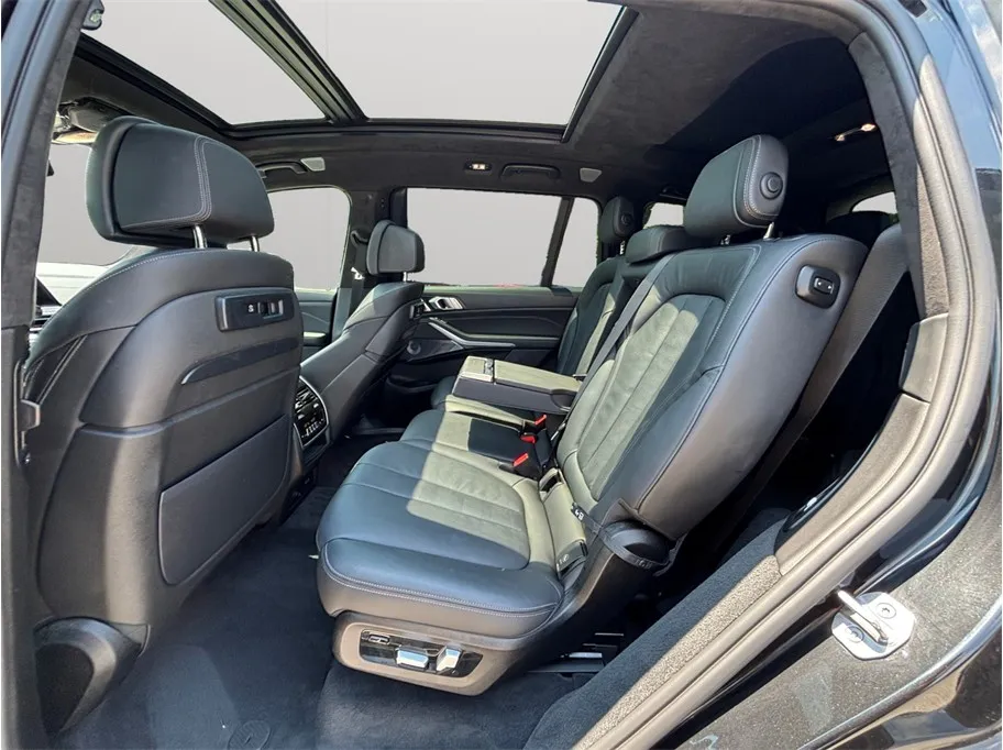 BMW X7 photo 41
