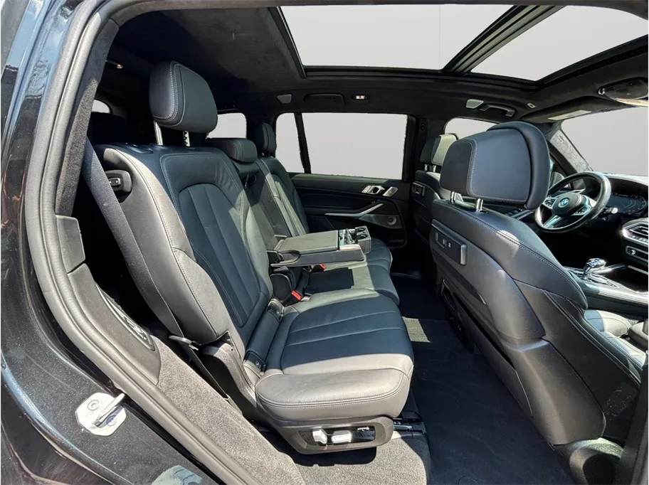 BMW X7 photo 48