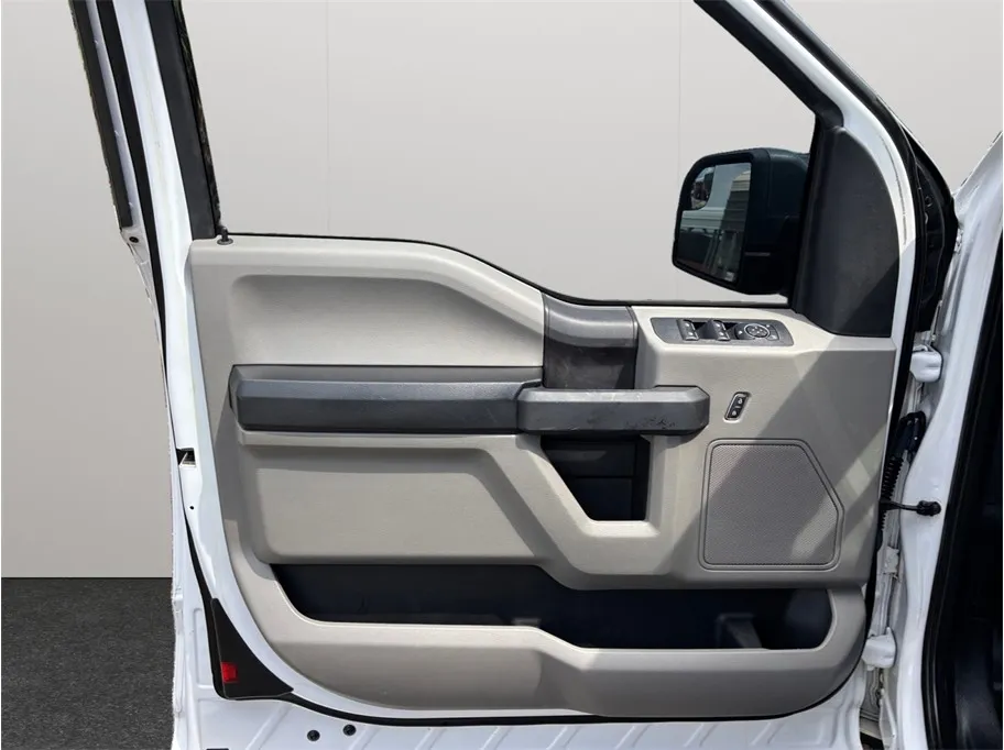 Ford F-150 photo 19