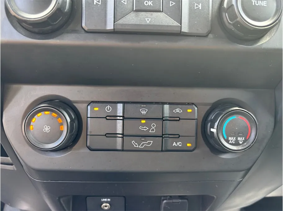 Ford F-150 photo 26