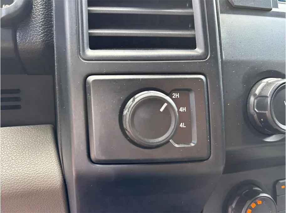 Ford F-150 photo 27