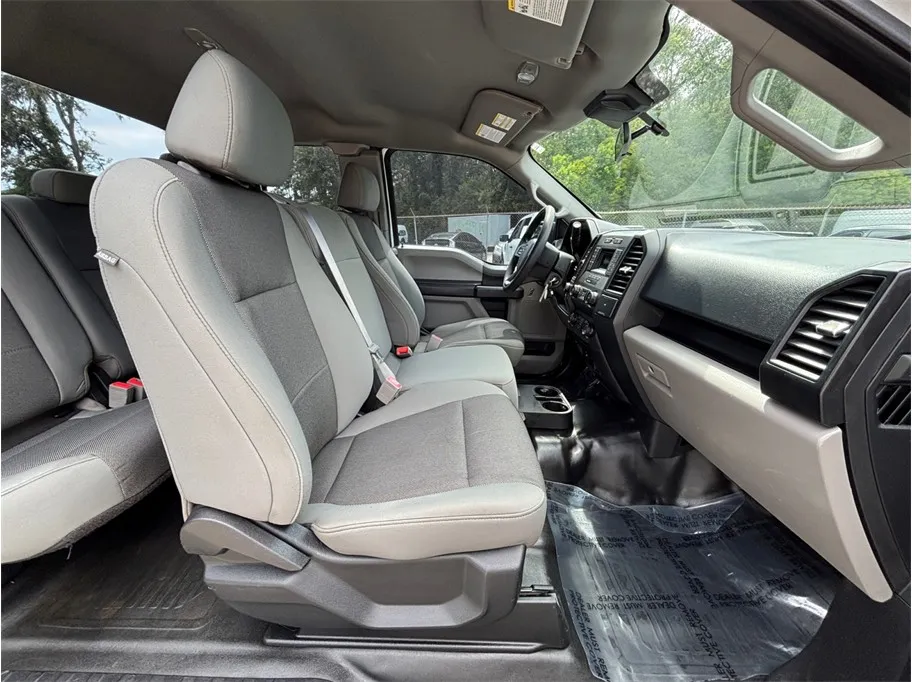 Ford F-150 photo 35