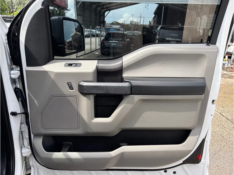 Ford F-150 photo 36