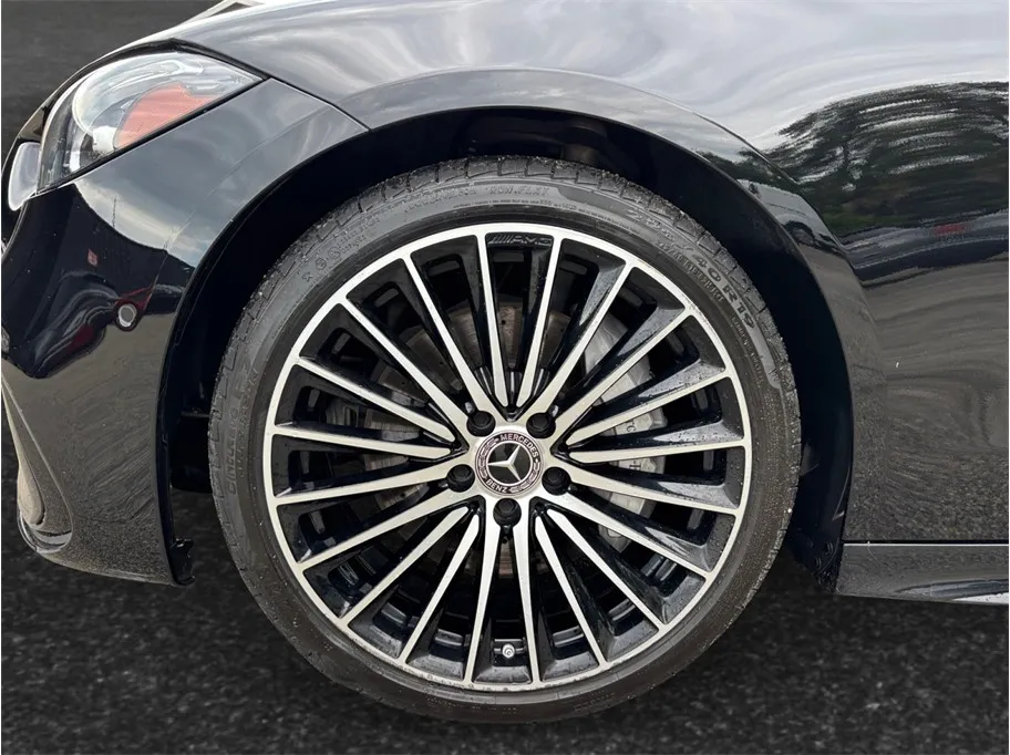 Mercedes-Benz C-Class photo 13