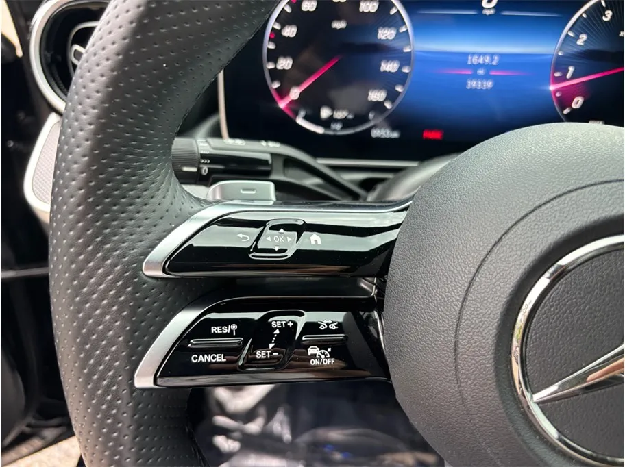 Mercedes-Benz C-Class photo 29