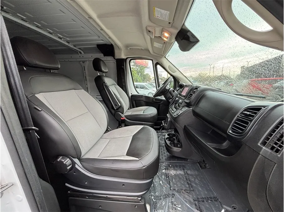 Ram Cargo Van photo 31