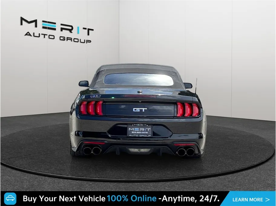Ford Mustang photo 8