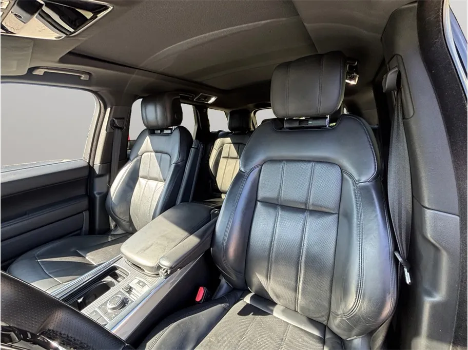 Land Rover Range Rover Sport photo 18