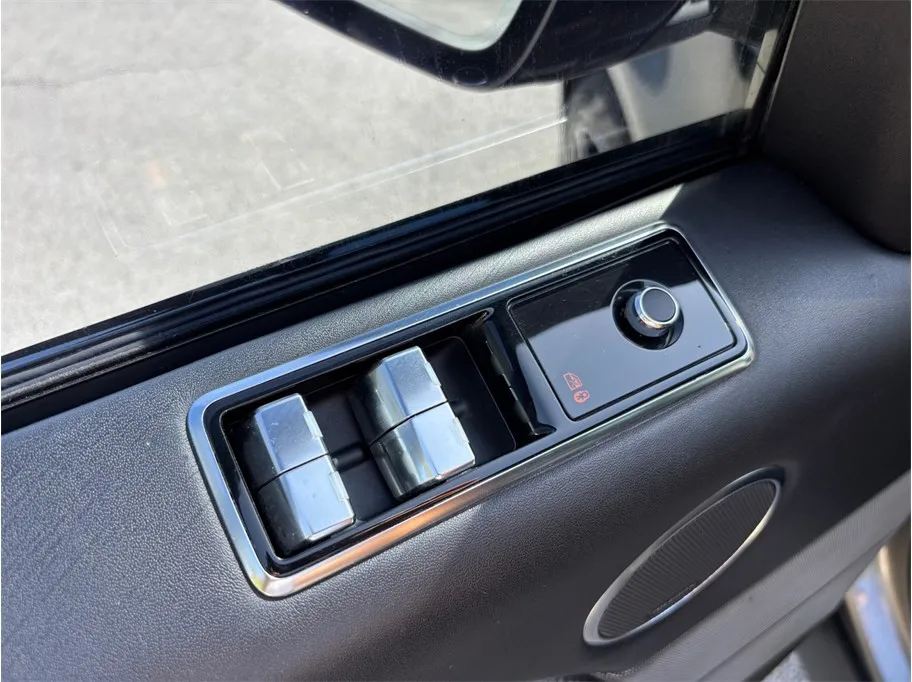 Land Rover Range Rover Sport photo 22