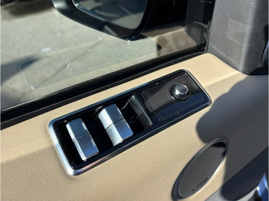 Land Rover Range Rover Sport photo 23