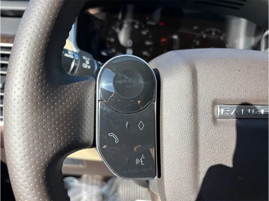 Land Rover Range Rover Sport photo 27