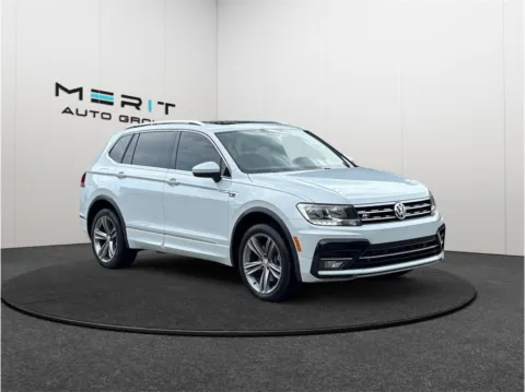 White 2019 Volkswagen Tiguan 2.0T SEL R-Line Sport Utility 4D for sale in Jacksonville, FL