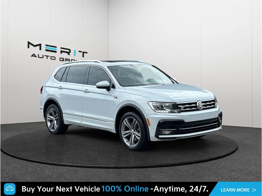White 2019 Volkswagen Tiguan 2.0T SEL R-Line Sport Utility 4D for sale in Jacksonville, FL