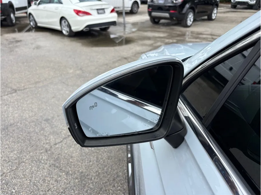 Volkswagen Tiguan photo 18