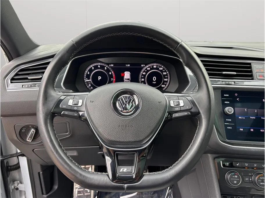 Volkswagen Tiguan photo 24