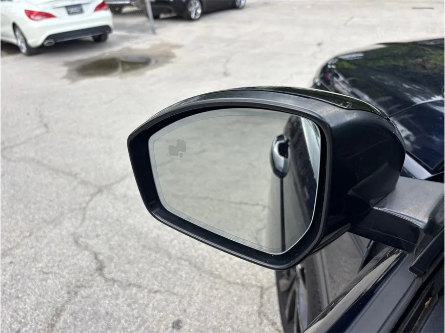 Land Rover Discovery Sport photo 18