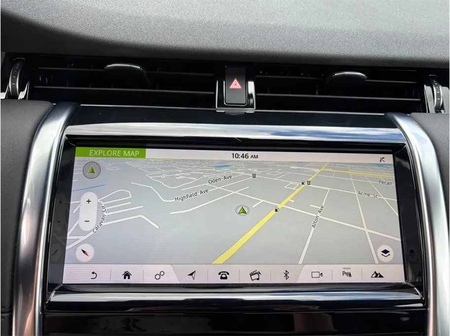 Land Rover Discovery Sport photo 30