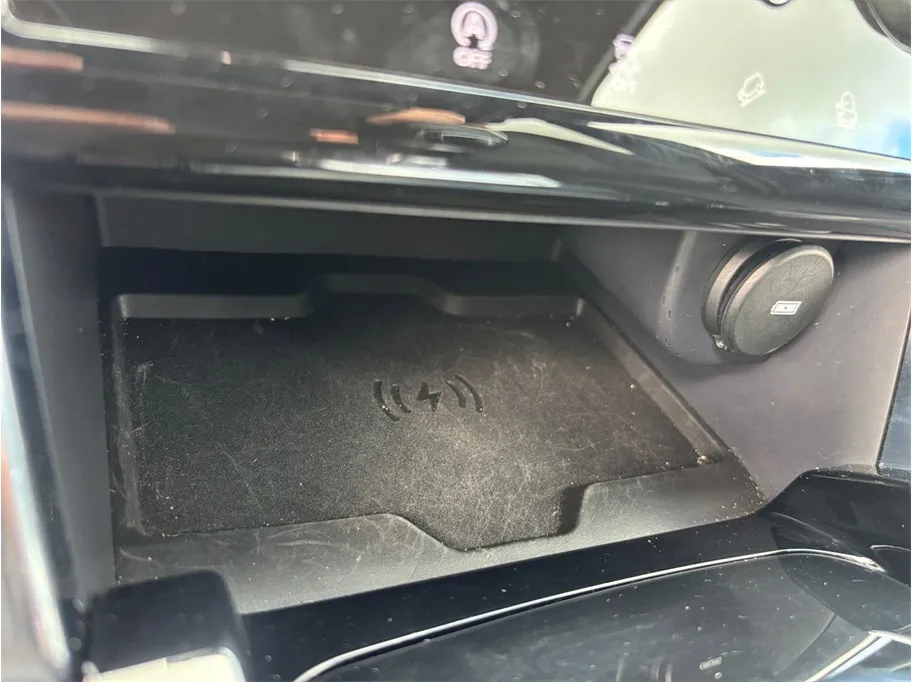 Land Rover Discovery Sport photo 34