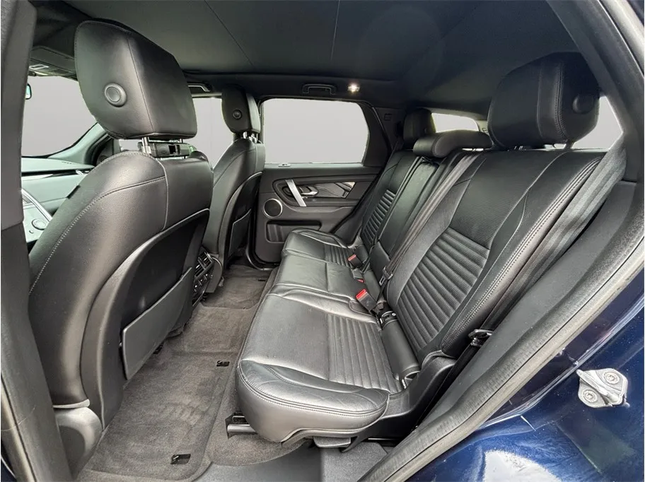 Land Rover Discovery Sport photo 38