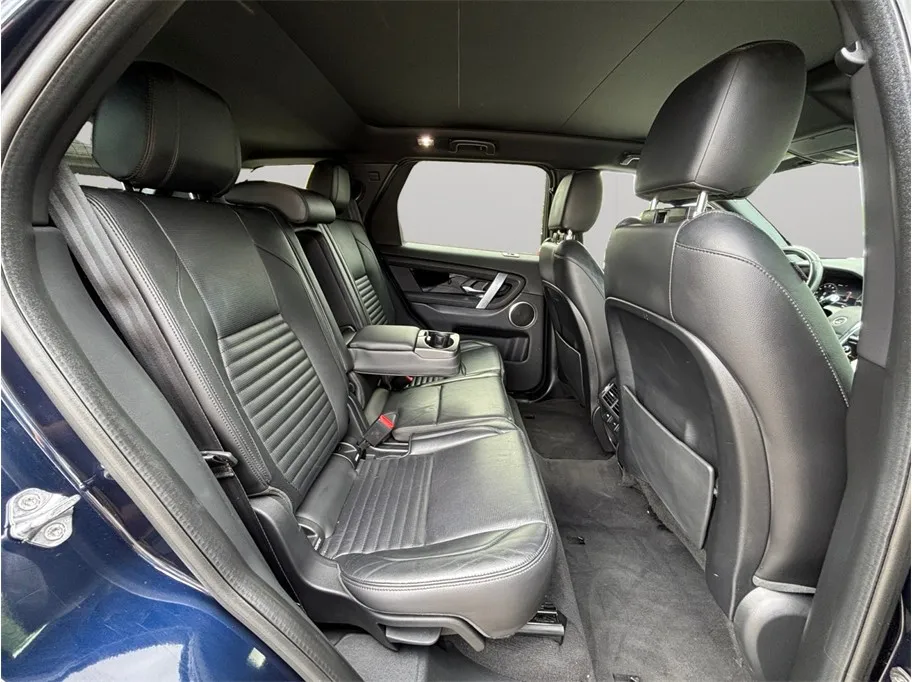 Land Rover Discovery Sport photo 42