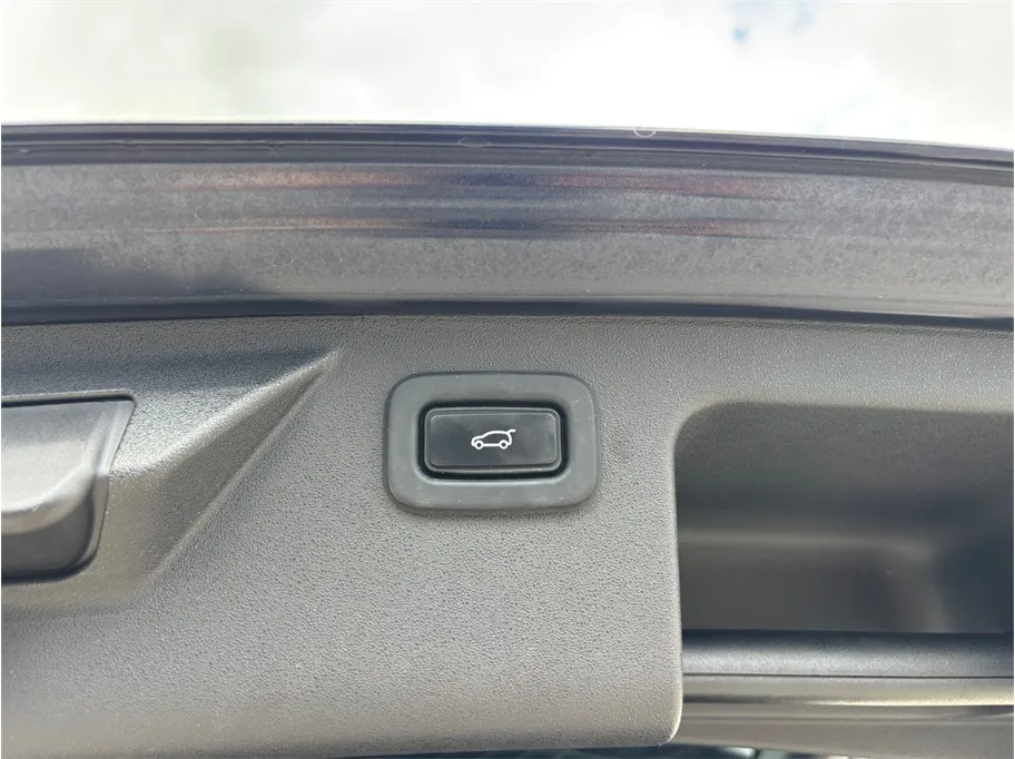 Land Rover Discovery Sport photo 49