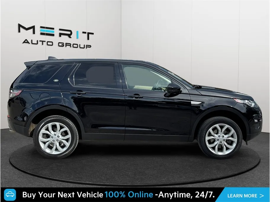 Land Rover Discovery Sport photo 10