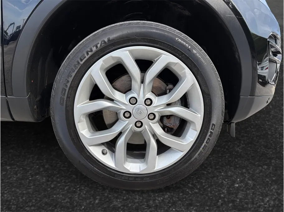 Land Rover Discovery Sport photo 12