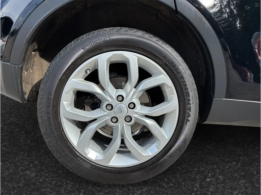 Land Rover Discovery Sport photo 14