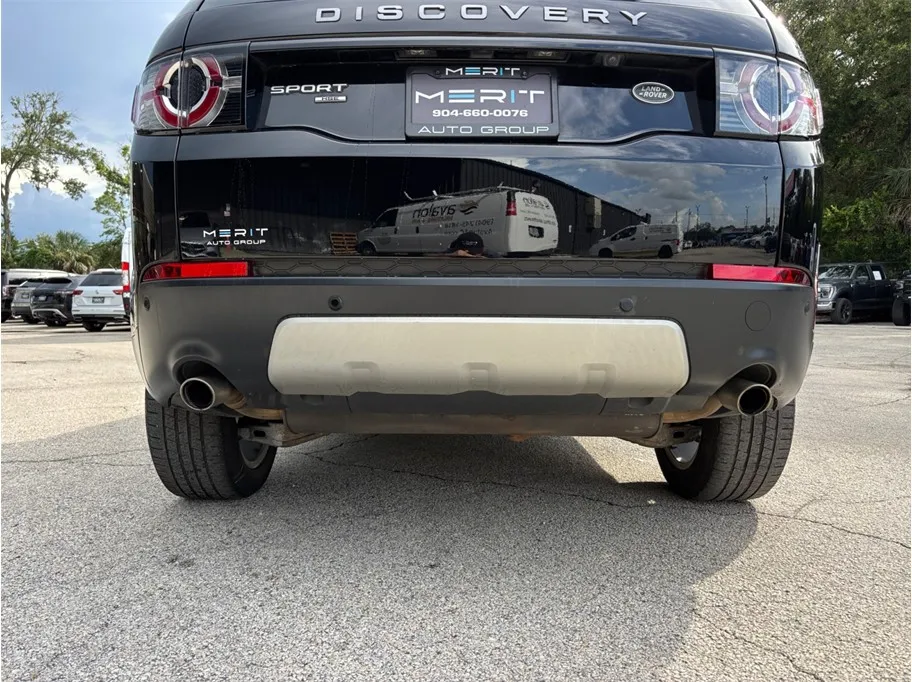 Land Rover Discovery Sport photo 16