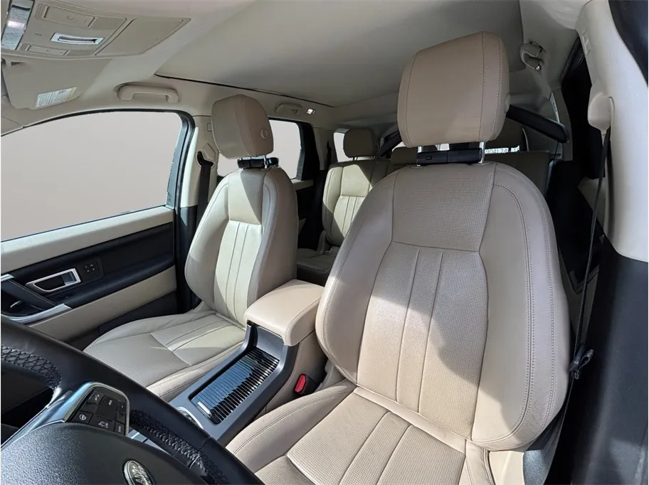 Land Rover Discovery Sport photo 19