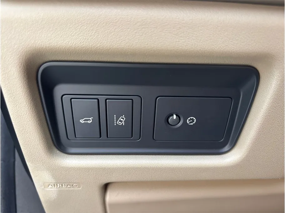 Land Rover Discovery Sport photo 35