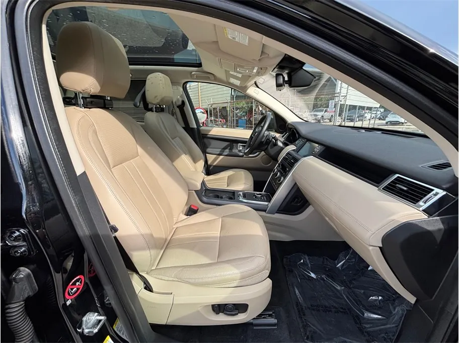 Land Rover Discovery Sport photo 44