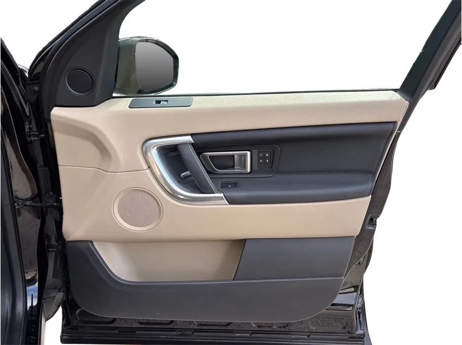Land Rover Discovery Sport photo 46